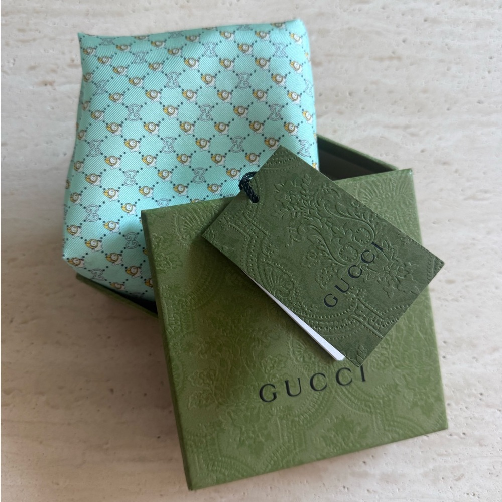 Gucci Light Blue Silk Pocket Square with Yellow & Cream Motif